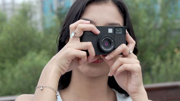 Fujifilm X-Half