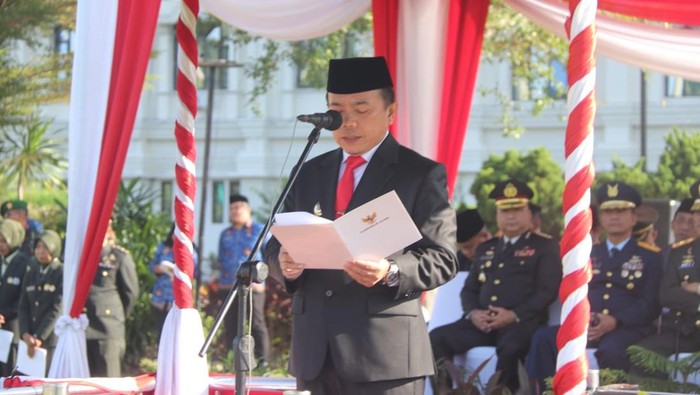 Gubernur Jambi Al Haris