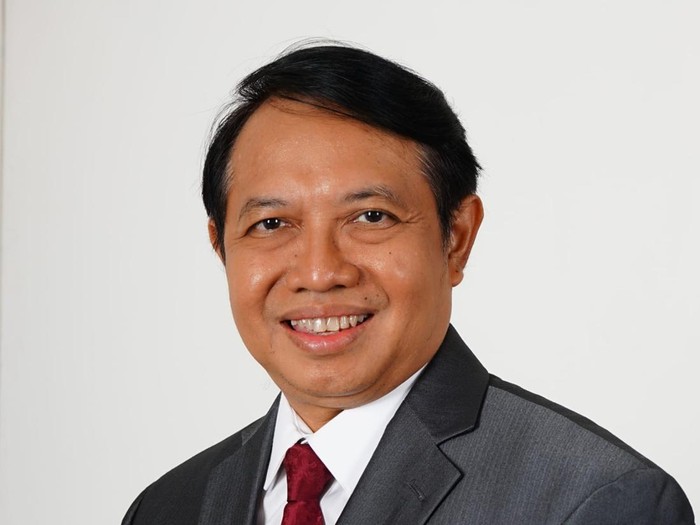 Ketut Jolang menunjukkan sebagian lahan sawah yang diserang hama wereng di Subak Abasan Sembung Sobangan, Mengwi, Badung, Minggu siang.