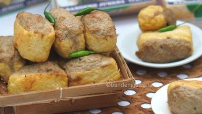 Gurih Mantap! 10 Tahu Bakso Enak Ada di Sini