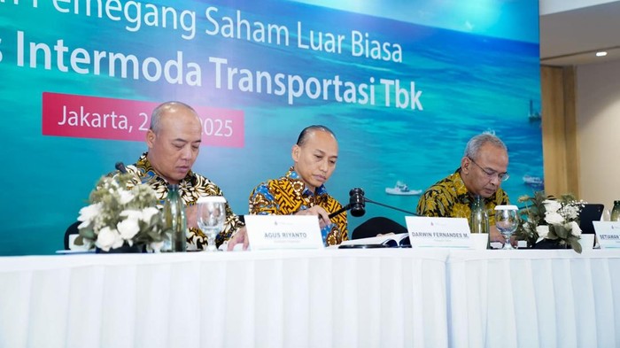 Kapal Humpuss Intermoda Transportasi