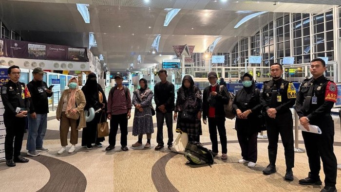 Imigrasi tunda keberangkatan calon jemaah haji nonprosedural