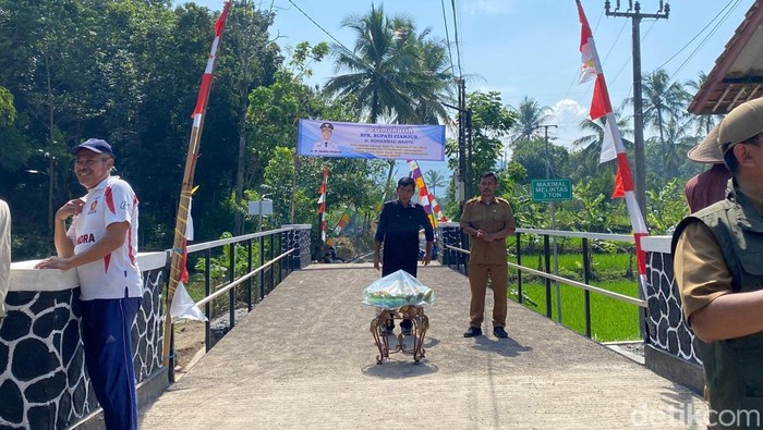 Jembatan Ciembe tuntas diperbaiki.
