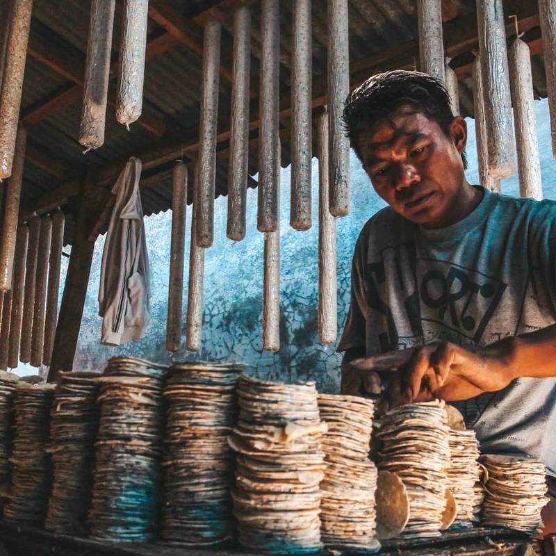 Kampung pengrajin tempe di Malang, Jawa Timur