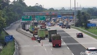 Lalu lintas di GT Ciawi 2 yang mengarah ke Jakarta dialihkan ke gardu tol lain. Sementara gardu tol yang menjadi lokasi kejadian masih ditutup untuk proses olah TKP.