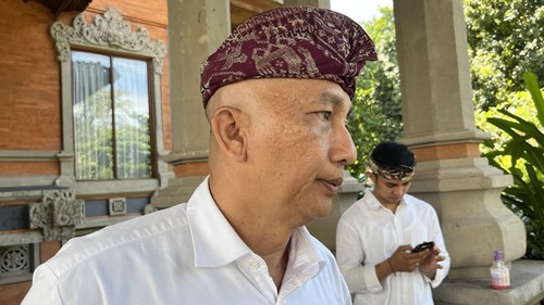 Kepala Disnaker dan ESDM Bali, Ida Bagus Setiawan, di kantor Gubernur Bali, Senin (2/6/2025). (Rizki Setyo/detikBali)
