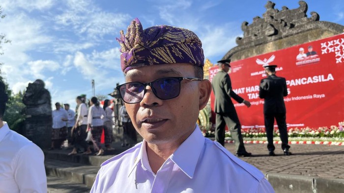 Kepala DKLH Bali, I Made Rentin, saat ditemui seusai upacara Hari Lahir Pancasila di Lapangan Renon, Denpasar, Senin (2/6/2025). (Rizky Setyo/detikBali)