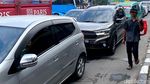 Potret Bunderan Cibiru yang Sibuk Setiap Pagi