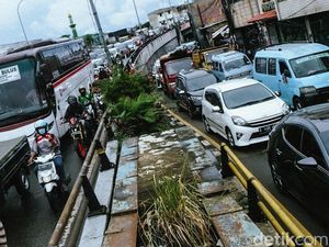 Long Weekend Berakhir, Jalanan Macet Lagi