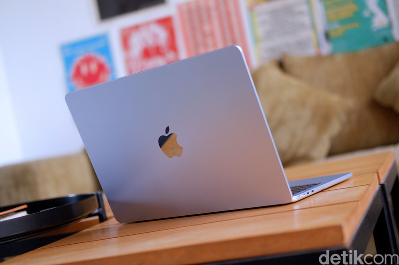MacBook Air M4