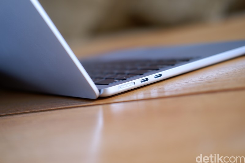 MacBook Air M4