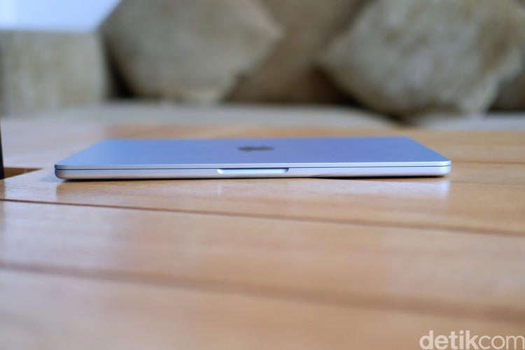 MacBook Air M4