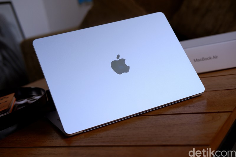 MacBook Air M4