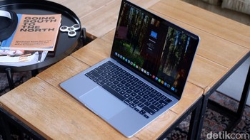 Untuk spesifikasi lengkap dan harga MacBook Air m4 di Indonesia bisa dicek di sini. Foto: Adi Fida Rahman/detikINET