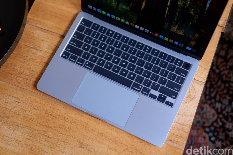 MacBook Air M4