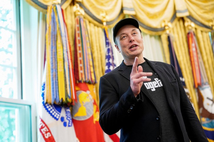 U.S. President Donald Trump and Elon Musk attend a press conference in the Oval Office of the White House in Washington, D.C., U.S., May 30, 2025. REUTERS/Nathan Howard