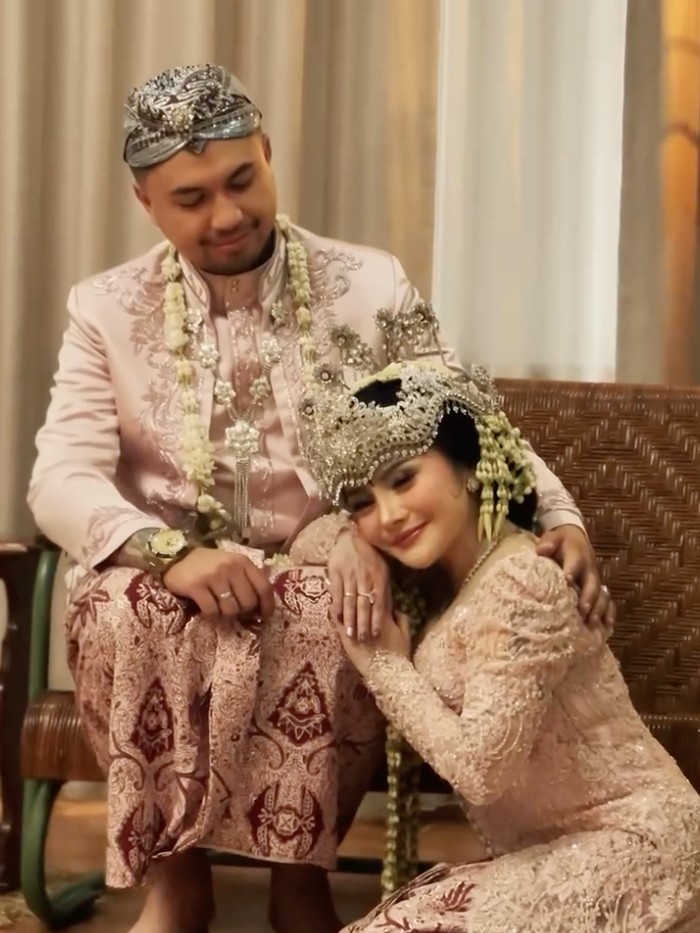 Mawar AFI dan Kevin Wazeng Mawar AFI dan Kevin Wazeng