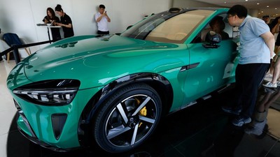 Melihat dari Dekat Mobil Listrik Xiaomi YU7, Siap Tantang Tesla Model Y