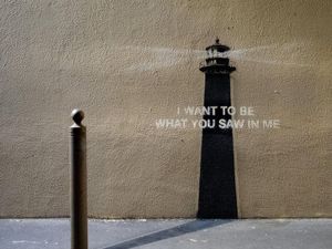 Banksy Kembali Beraksi, Muralnya Muncul Lagi di Jalanan
