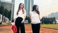 Nia Ramadhani meminta Mikhayla untuk jangan berubah dan tetap ingat Allah. Tetep takut akan Allah, seperti yang selama ini kakak selalu lakukan. I love you, tulisnya. (Foto: dok Instagram)