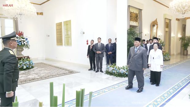 Prabowo, Megawati dan Gibran masuk lokasi upacara Hari Pancasila. (Dok. YouTube Setpres)