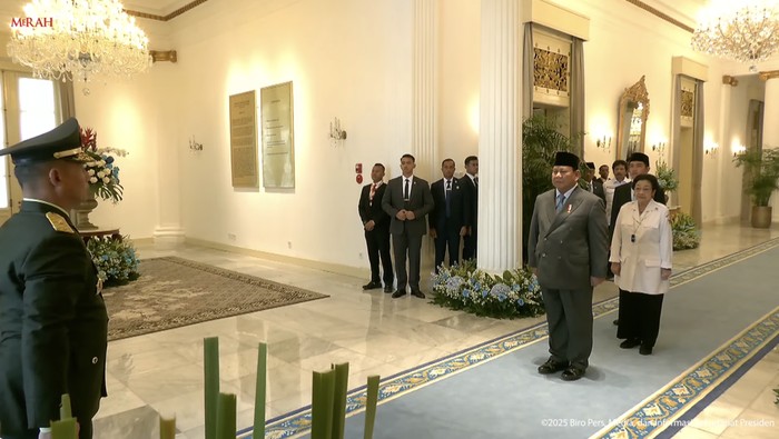 Presiden Prabowo pimpin upacara Hari Lahir Pancasila di Kemlu RI. (Dok. YouTube Setpres)