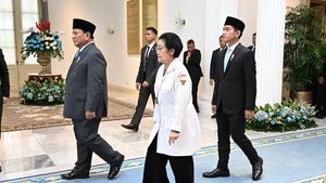 Potret Prabowo, Gibran dan Megawati Tampil Bareng di Satu Acara