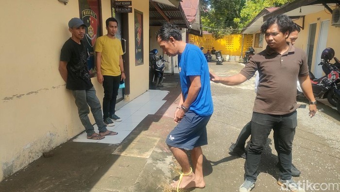 Pria diduga ODGJ ditangkap usai menebas dua warga pakai parang hingga satu orang tewas.