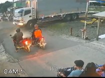 Truk Tronton Terjebak di Rel Cilacap Saat Niat Putar Balik, Begini Ceritanya