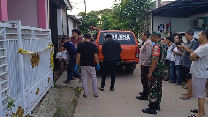 Seorang wanita inisial PS (35) ditemukan tewas di kamar rumah di Kota Serang, Banten. Sementara suaminya, WP (37), ditemukan tak sadarkan diri di dalam karung. (dok Istimewa)