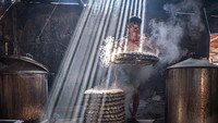 Foto keren dari Dang Hoi Anh ini menunjukkan konsep perayaan makanan di Vietnam. Foto: Boredpanda