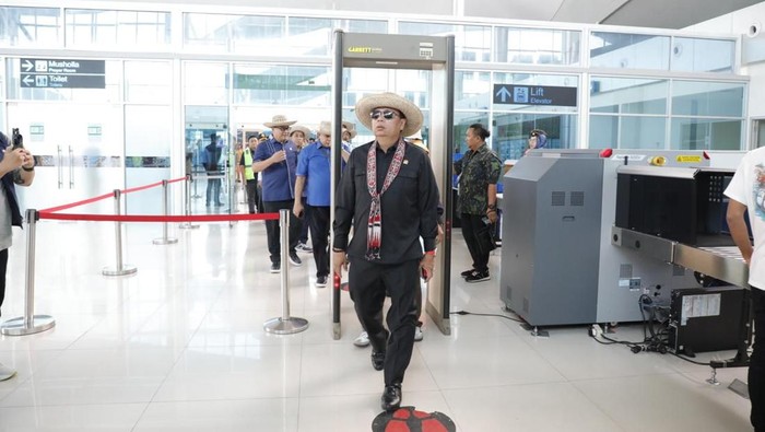 Bandara Supadio kembali berstatus internasional.