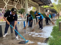 Bersihkan Alun-alun, Bupati Batang Singgung Relokasi PKL ke Asrama Polri