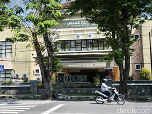 2 Pejabat Dinkes Karanganyar Serahkan Hasil Korupsi Rp 545 Juta ke Kejaksaan