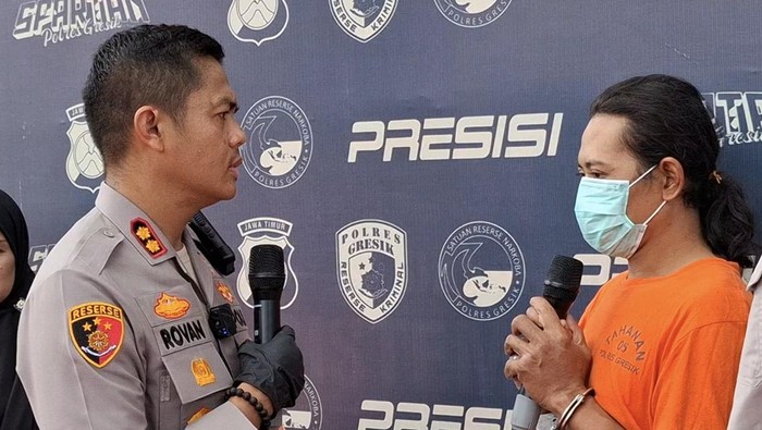 Kapolres Gresik AKBP Rovan Richard Mehenu