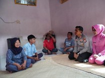 Kapolres Rokan Hulu Bantu Siswa Gagal Ujian gegara Tunggak Uang Praktik