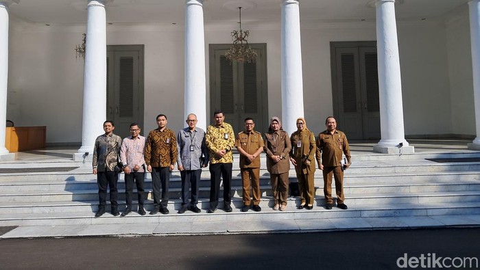 Kepala BPK Perwakilan Provinsi Banten, Firman Nurcahyadi bertemu Gubernur Banten Andra Soni. (Arief/detikcom)
