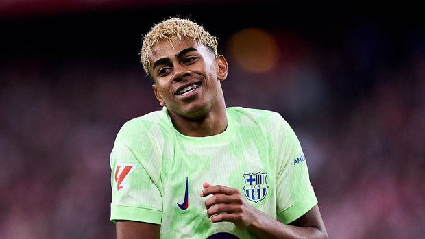 BILBAO, SPAIN - MAY 25: Lamine Yamal of FC Barcelona reacts during the LaLiga match between Athletic Club and FC Barcelona at Estadio de San Mames on May 25, 2025 in Bilbao, Spain. (Photo by Juan Manuel Serrano Arce/Getty Images)