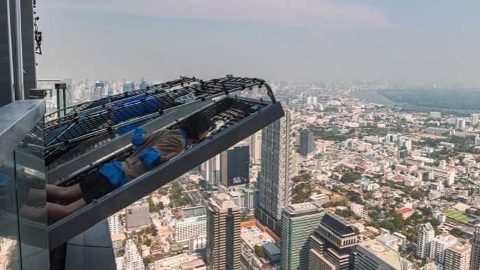 Mahanakhon Bangkok SkyRides I-Tilt
