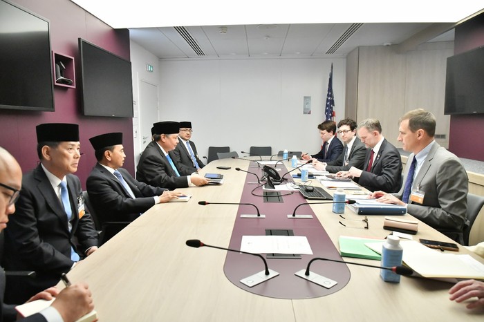 Menteri Koordinator Bidang Perekonomian RI Airlangga Hartarto melaksanakan pertemuan strategis dengan United States Trade Representative Jamieson Greer di sela-sela Pertemuan Tingkat Menteri (PTM) Dewan OECD hari pertama di Paris, Prancis, Selasa (3/06).