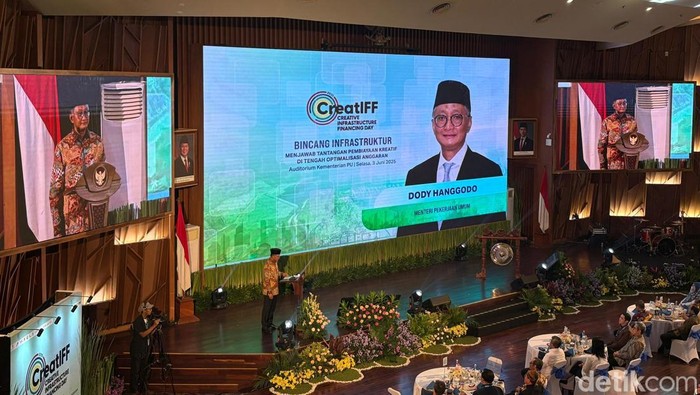 Menteri Pekerjaan Umum (PU) Dody Hanggodo dalam acara Creative infrastructure Financing (Creat FF) 2025 di Kantor Kementerian PU, Jakarta Selatan, Selasa (3/6/2025).
