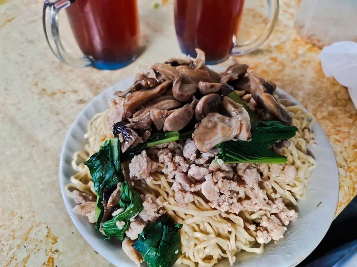 Mie ayam jamur enak di Jakarta