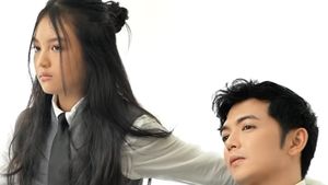 7 Foto Nicky Tirta Pemotretan Bareng Anak, Tetap Awet Muda di Usia 42 Tahun