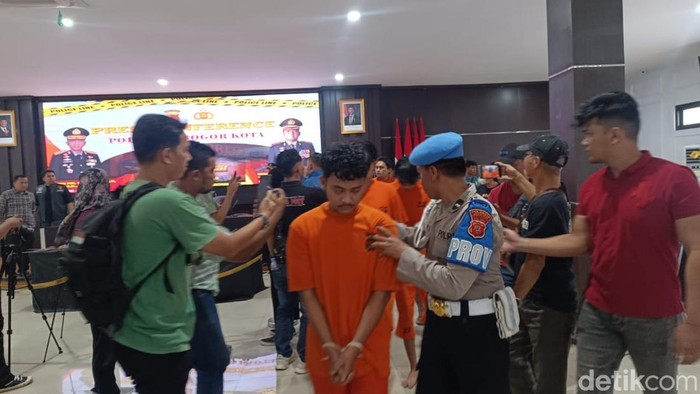Polresta Bogor Kota menangkap 32 pelaku tawuran selama April-Juni 2025.