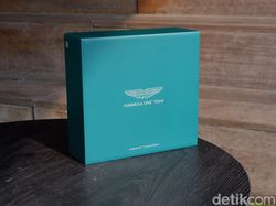 Unboxing Realme GT 7 Dream Edition Aston Martin, Cuma 200 Unit di RI