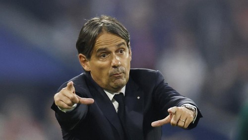 Soccer Football - Champions League - Final - Paris St Germain v Inter Milan - Allianz Arena, Munich, Germany - May 31, 2025 Inter Milan coach Simone Inzaghi reacts REUTERS/Peter Cziborra