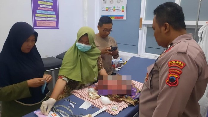 Bayi perempuan ditemukan di warung angkringan Desa Karangdadap, Kabupaten Pekalongan, Senin (2/6/2025) petang.