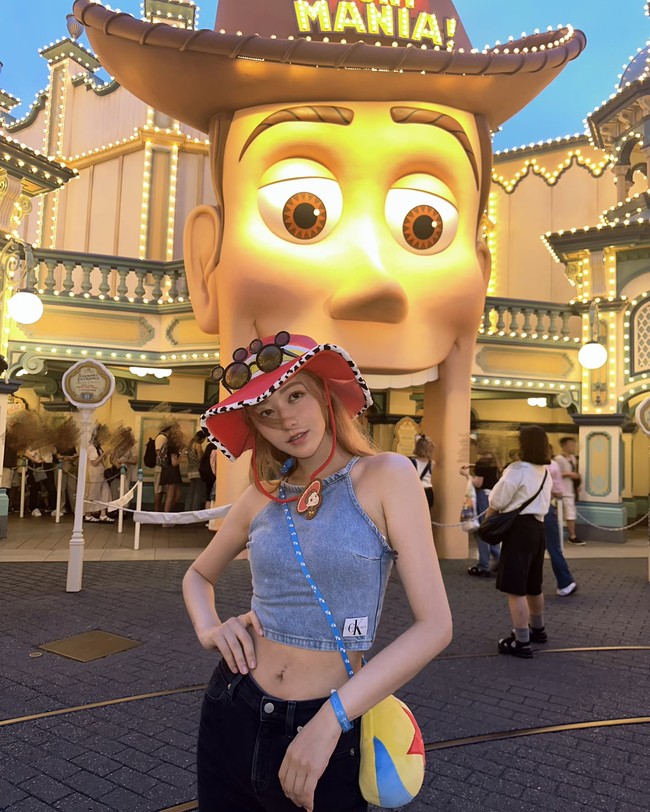 Selagi nama Tenka Hashimoto dikaitkan dengan Elon Musk laporan mengenai daftar skandalnya kembali jadi sorotan. Tenka sebelumnya dikenal sebagai artis yang cukup kontroversial.  Foto: Instagram @super_muchiko