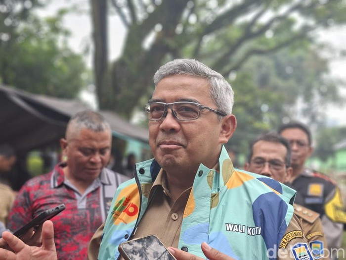 Mayor of Bandung Muhammad Farhan