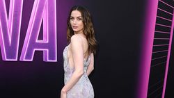 Kiss Jauh Ana de Armas untuk Penonton Ballerina